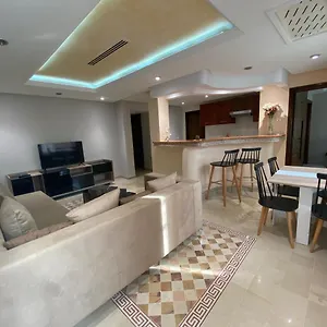 Palace Luxury Apartment-2 Bdr شقة