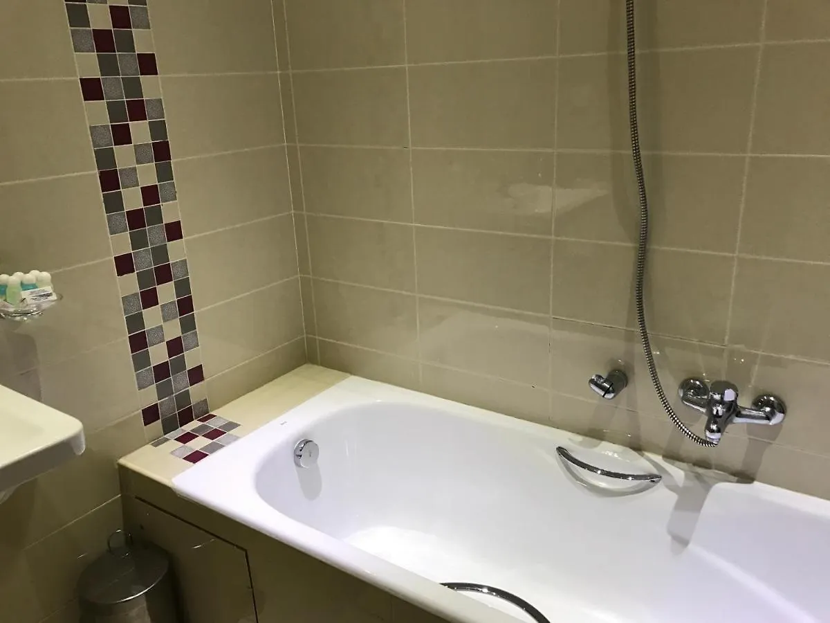 Hotel Al Karmel تونس 3*,